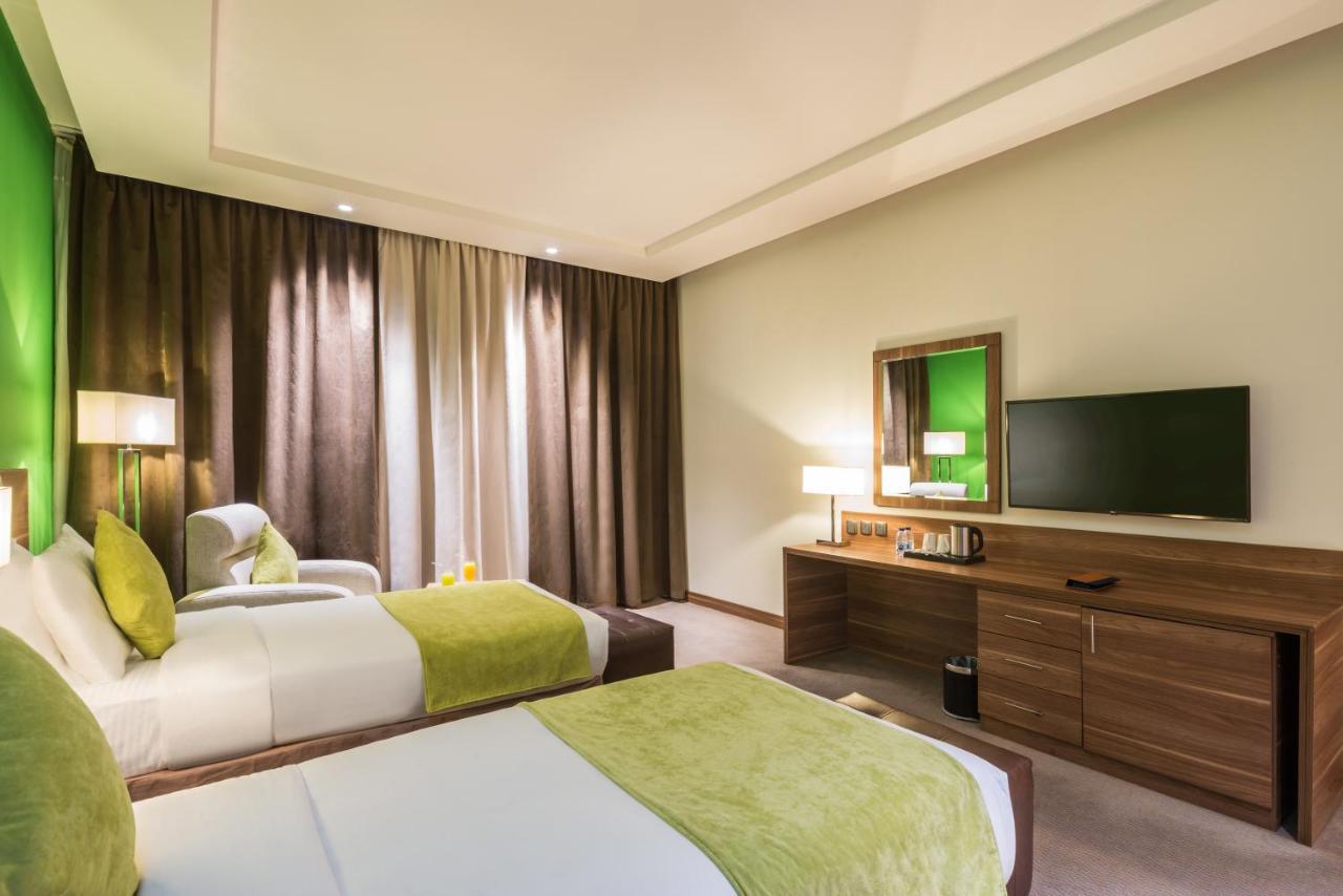Mena Hotel Tabuk Bagian luar foto