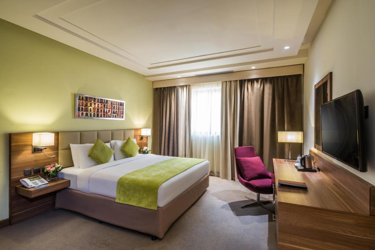Mena Hotel Tabuk Bagian luar foto