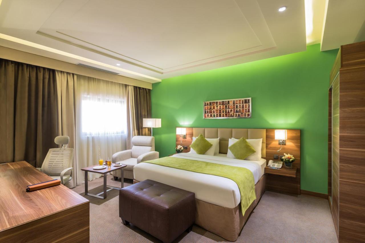 Mena Hotel Tabuk Bagian luar foto