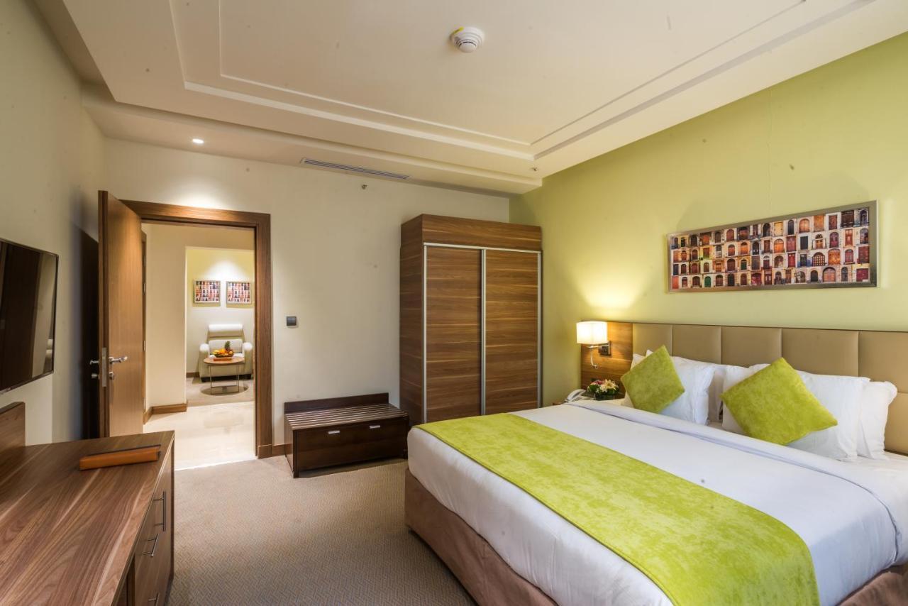 Mena Hotel Tabuk Bagian luar foto